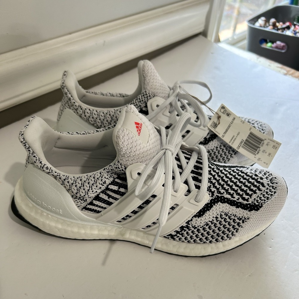 Adidas ULTRABOOST 5.0 DNA J Black And White  Running GX2562 Youth Shoes Sz 6 New